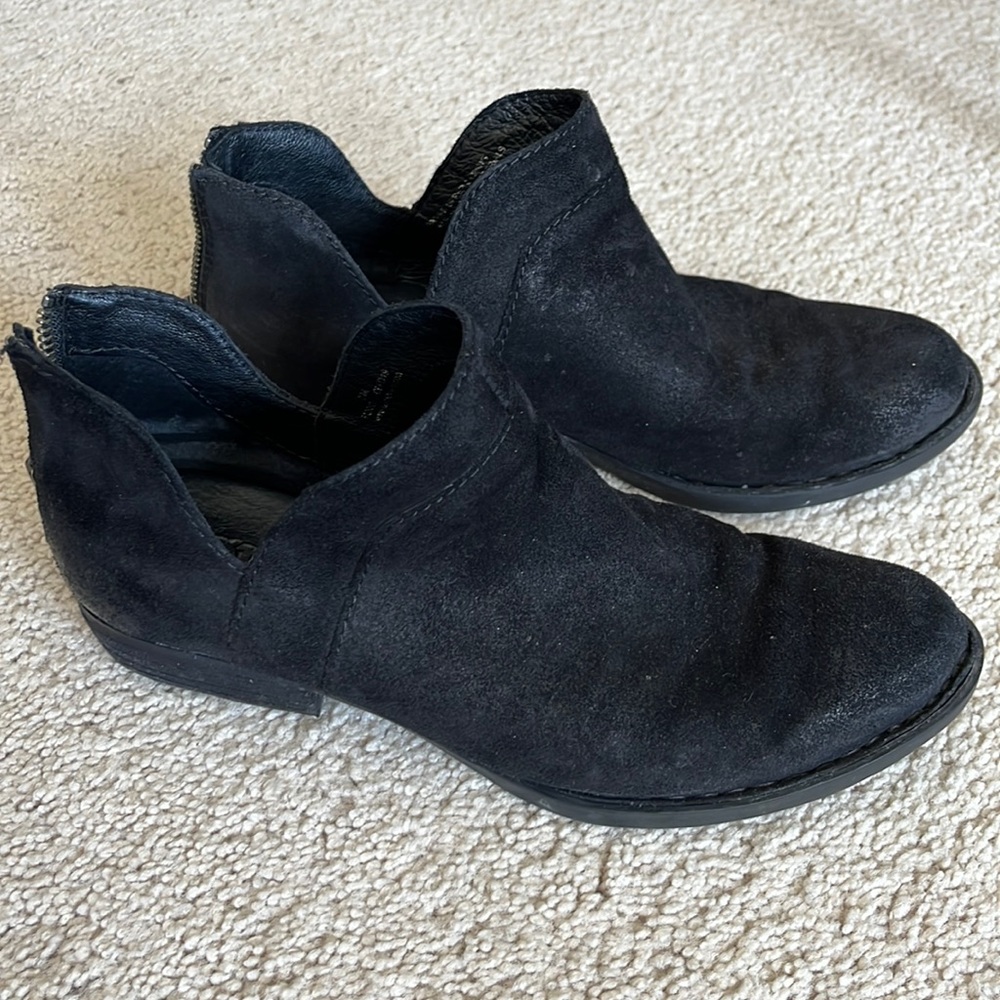 Born Benna Black Suede Bootie